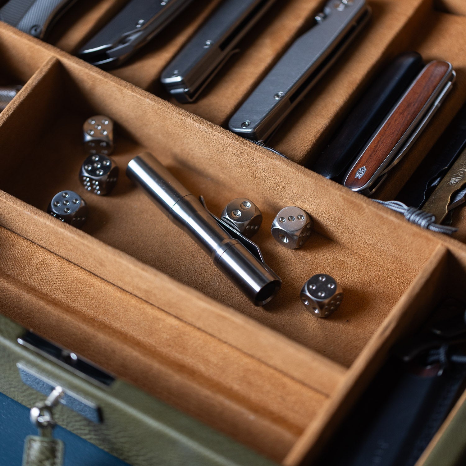 CWF Custom Micro Click Flashlight - Titanium - Flashlight | Gladfellow