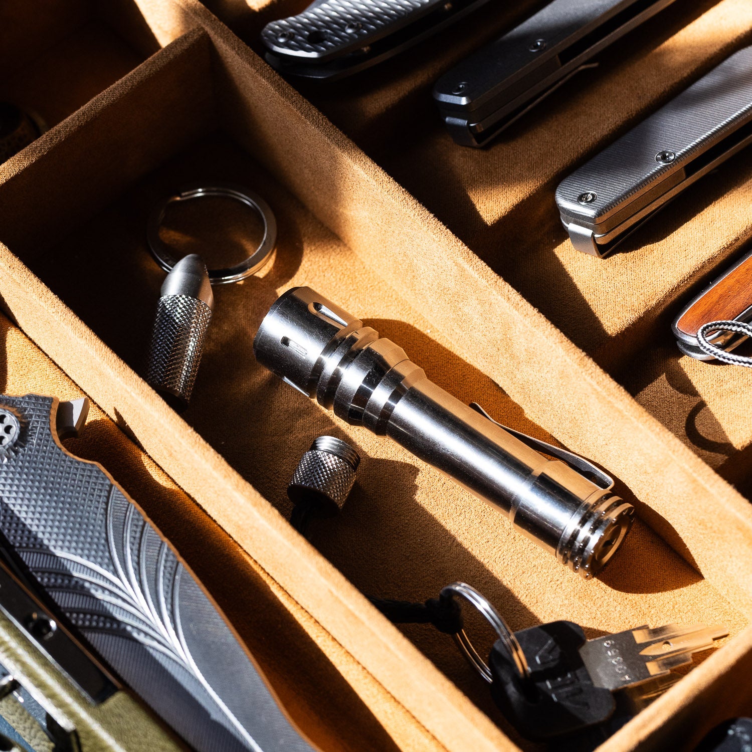 ReyLight LANapple Flashlight - Smooth Titanium - Flashlight | Gladfellow