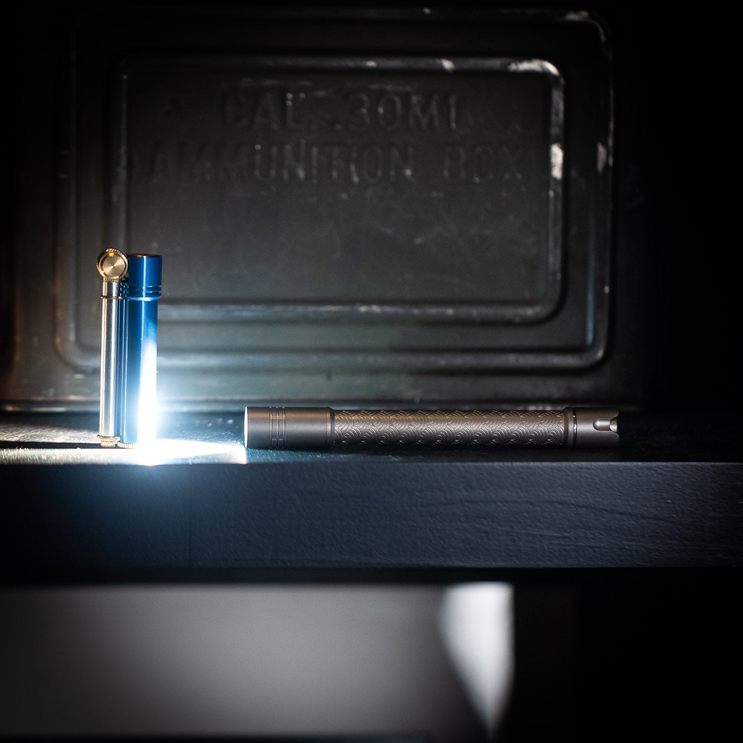ReyLight Penlight Flashlight - Titanium - Flashlight | Gladfellow