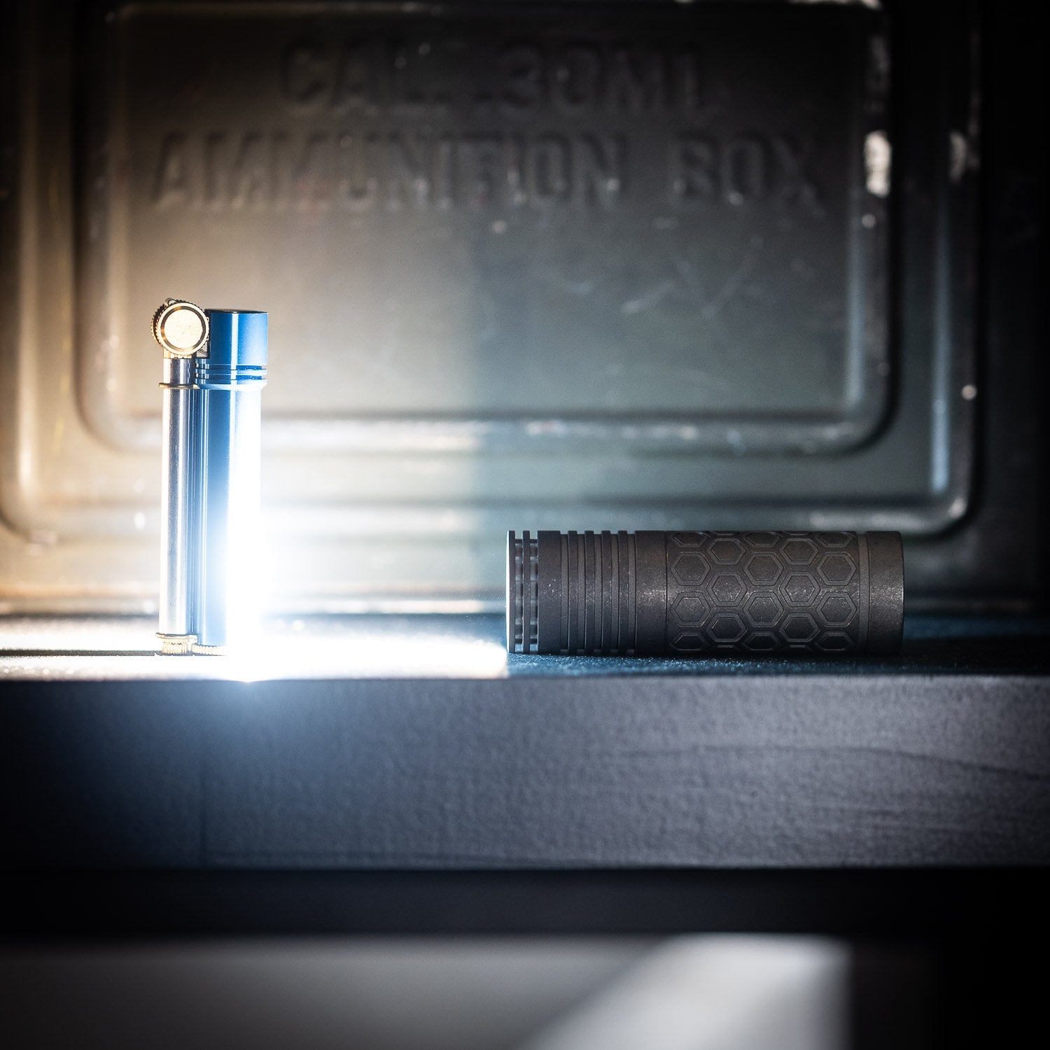 ReyLight Triple Dawn Flashlight - Titanium - Flashlight | Gladfellow