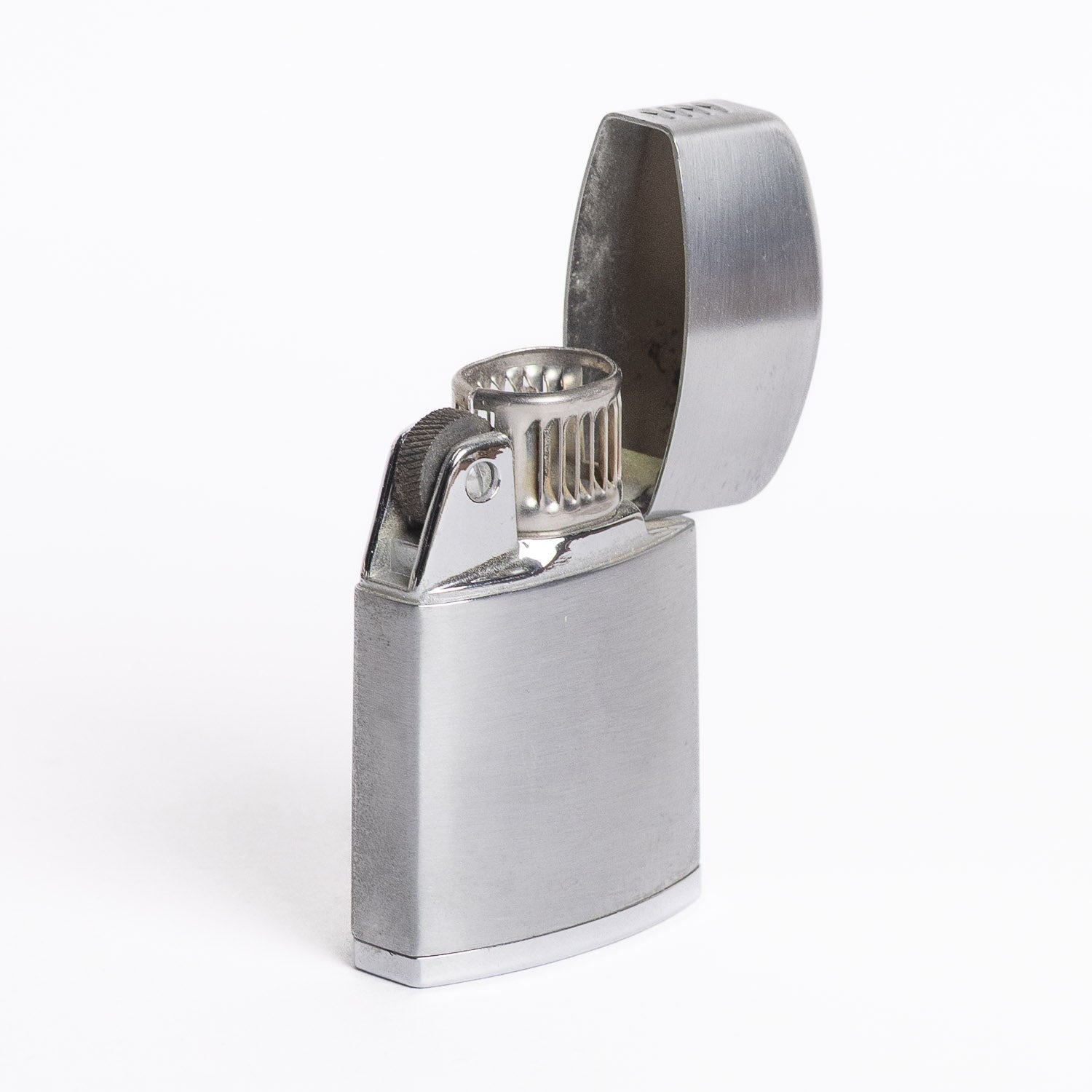 Ronson Vintage Windlite Lighter – Brushed Chrome with Chevron Lid - Lighter | Gladfellow