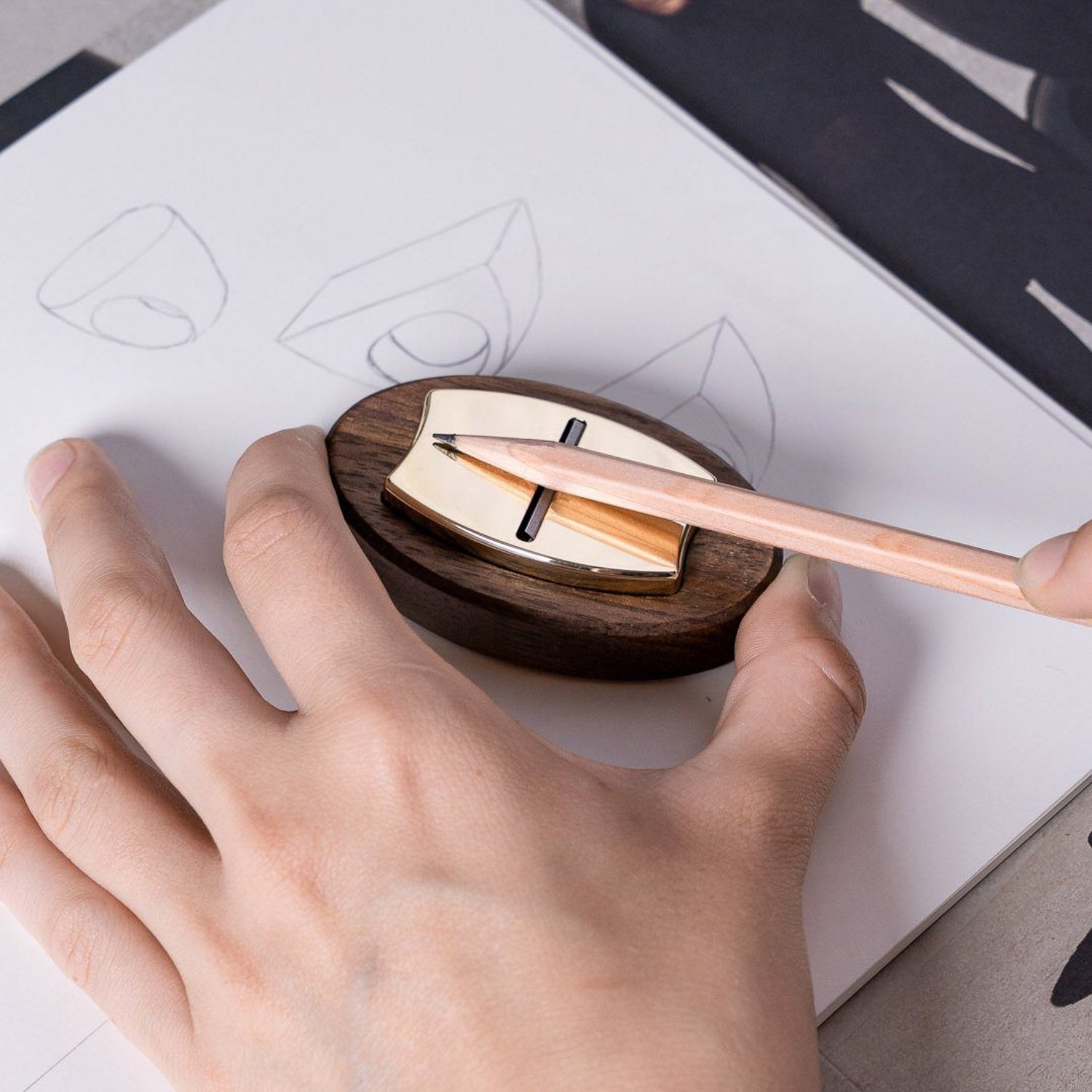 Makers Cabinet Solid Brass Pencil Sharpener - Høvel - Tools | Gladfellow