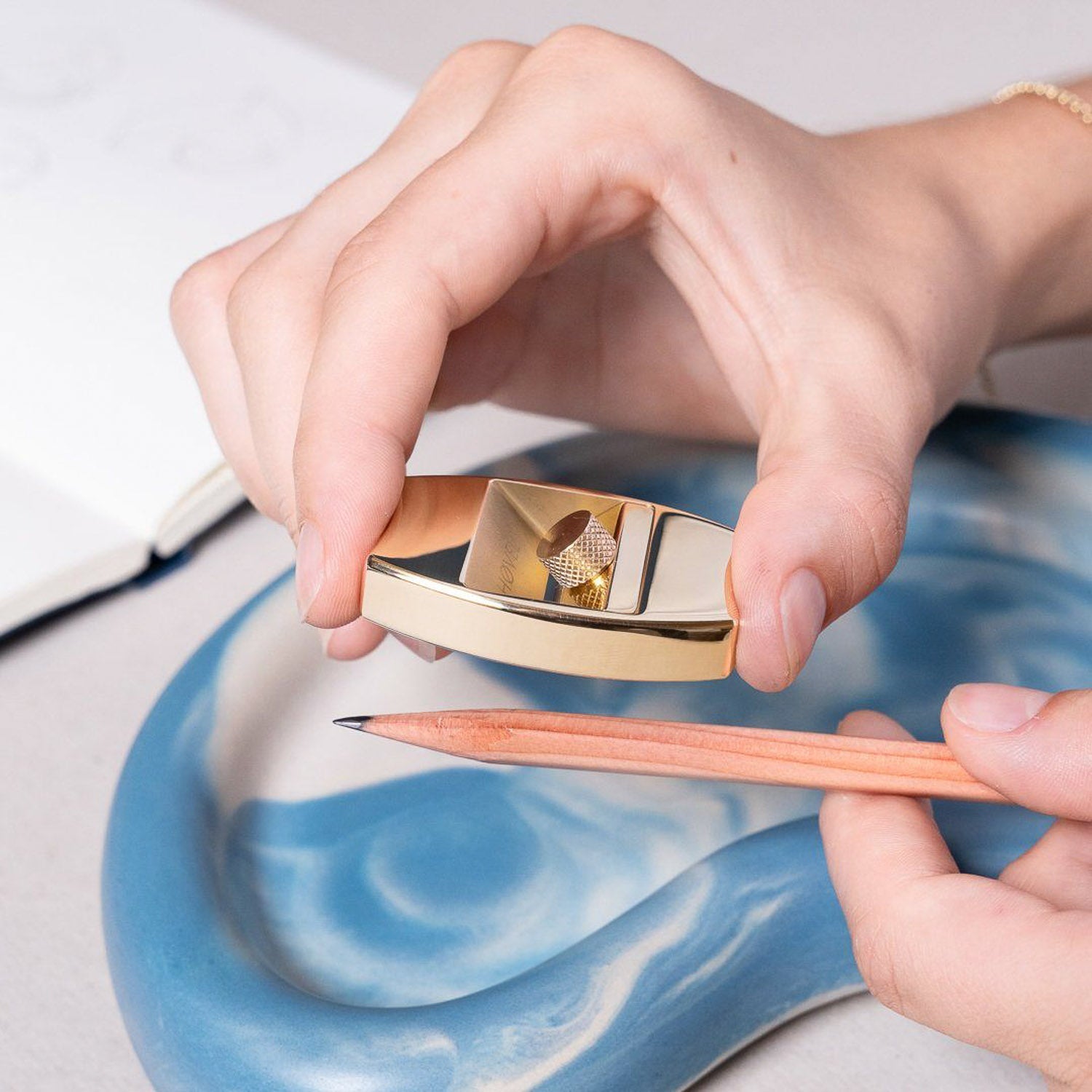 Makers Cabinet Solid Brass Pencil Sharpener - Høvel - Tools | Gladfellow