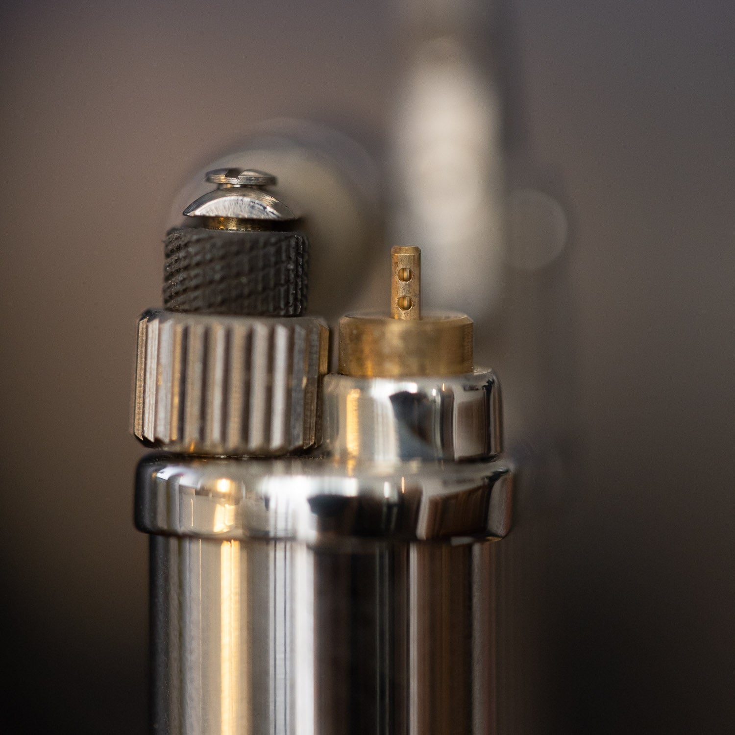 Kiribi Kabuto Mizo Pipe Lighter - Silver - Lighter | Gladfellow