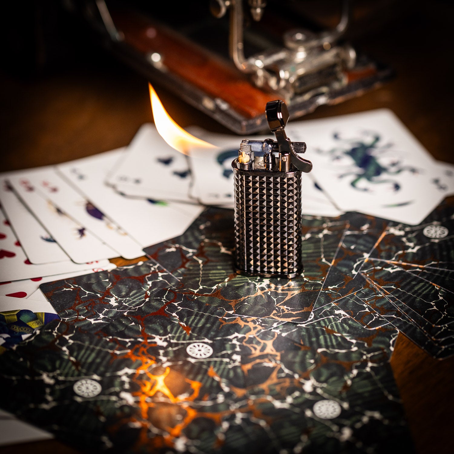 Kiribi Kabuto Kugi Pipe Lighter - Metallic Black