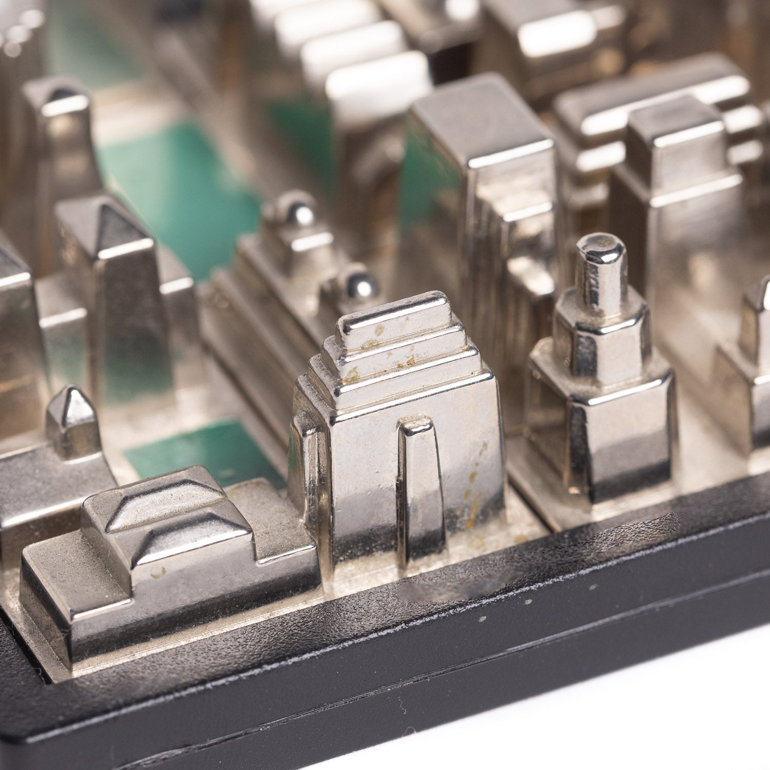 Vintage 3D City Puzzle - Mechanical Puzzle | Gladfellow